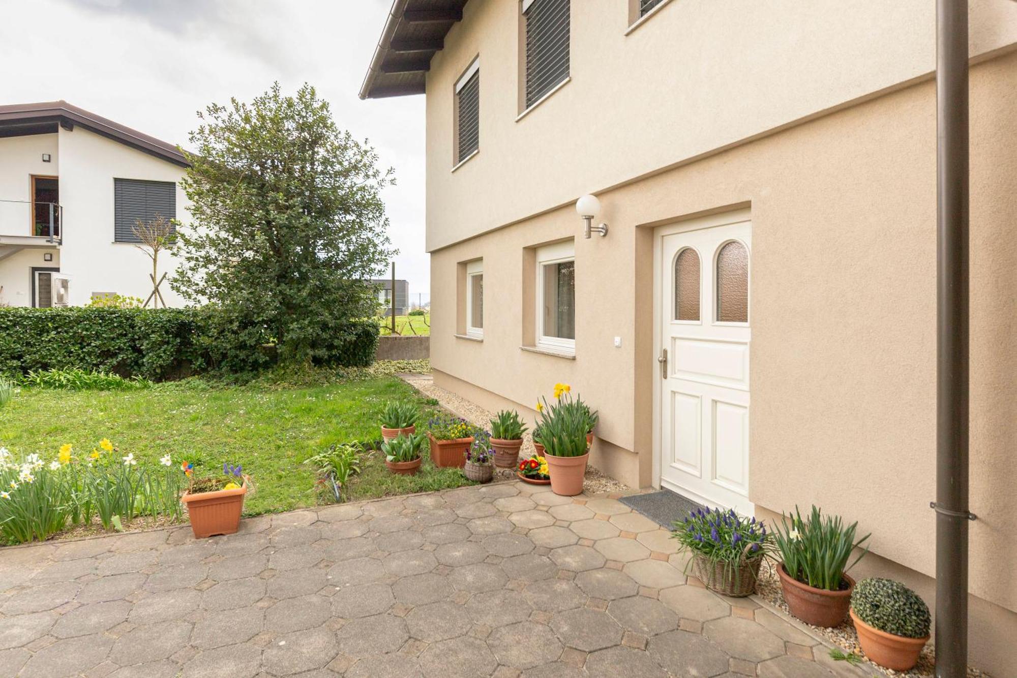Cozy Garden Flat Liubliana Exterior foto